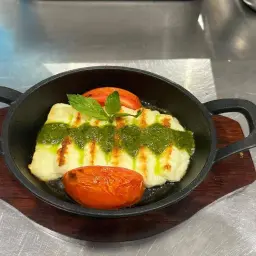 حلوم